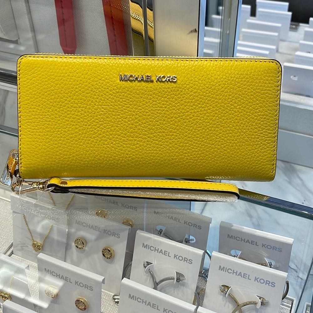 MICHAEL KORS JST 
Leather Continental Wristlet Phone Case Wallet Sunshine - Picture 16 of 16
